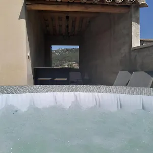 https://le-mazet-de-lacacia.fr-provencehotel.com